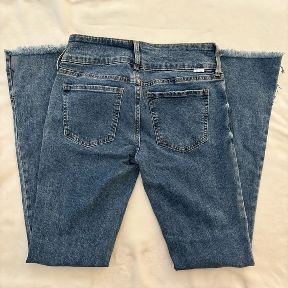 Low Rise Jeans 🦋 - Picture 5 of 8